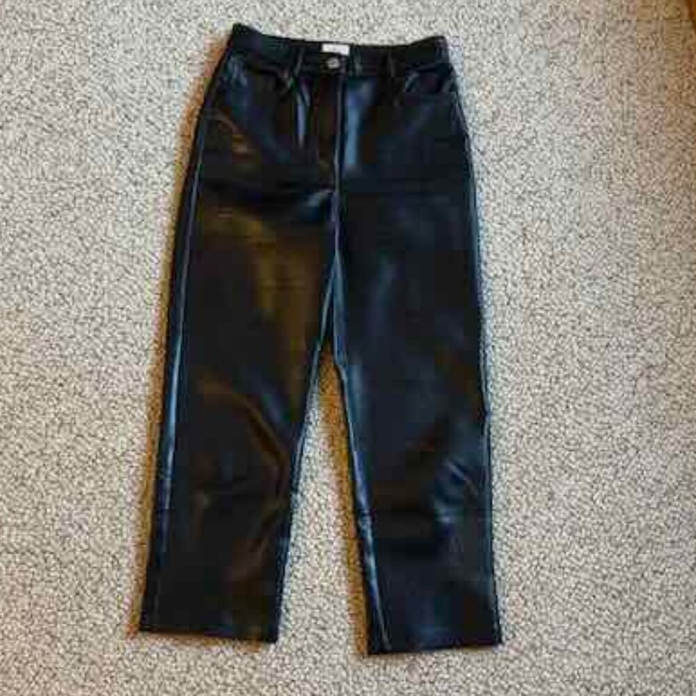Aritizia Wilfred Vegan Leather Kick Pants Black Size 2